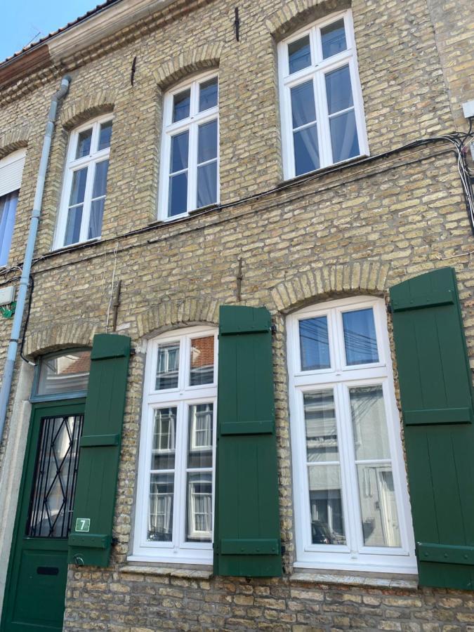 Gite De La Tour Carree Bergues Buitenkant foto